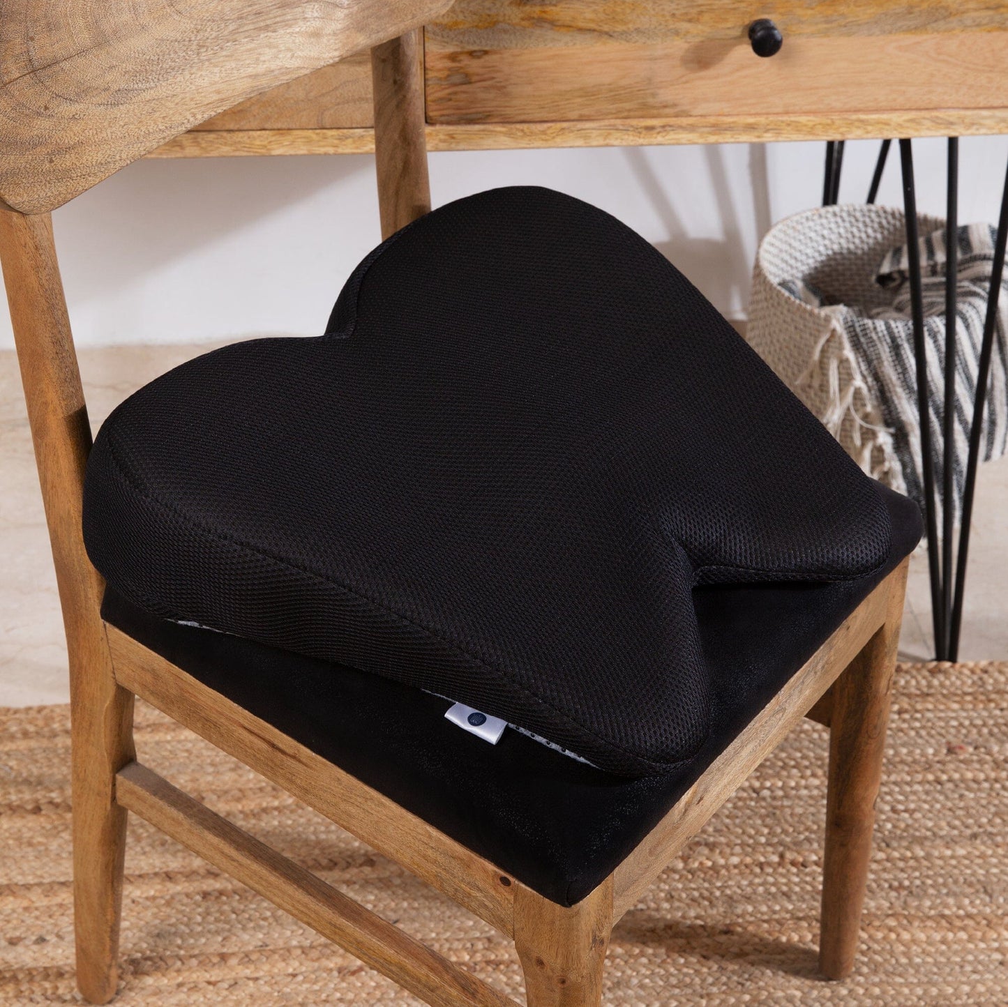 ErgoBum Seat Cushion Seat Cushion The White Willow Soft ~ Memory Foam ~ Below 60 kg Midnight Mesh