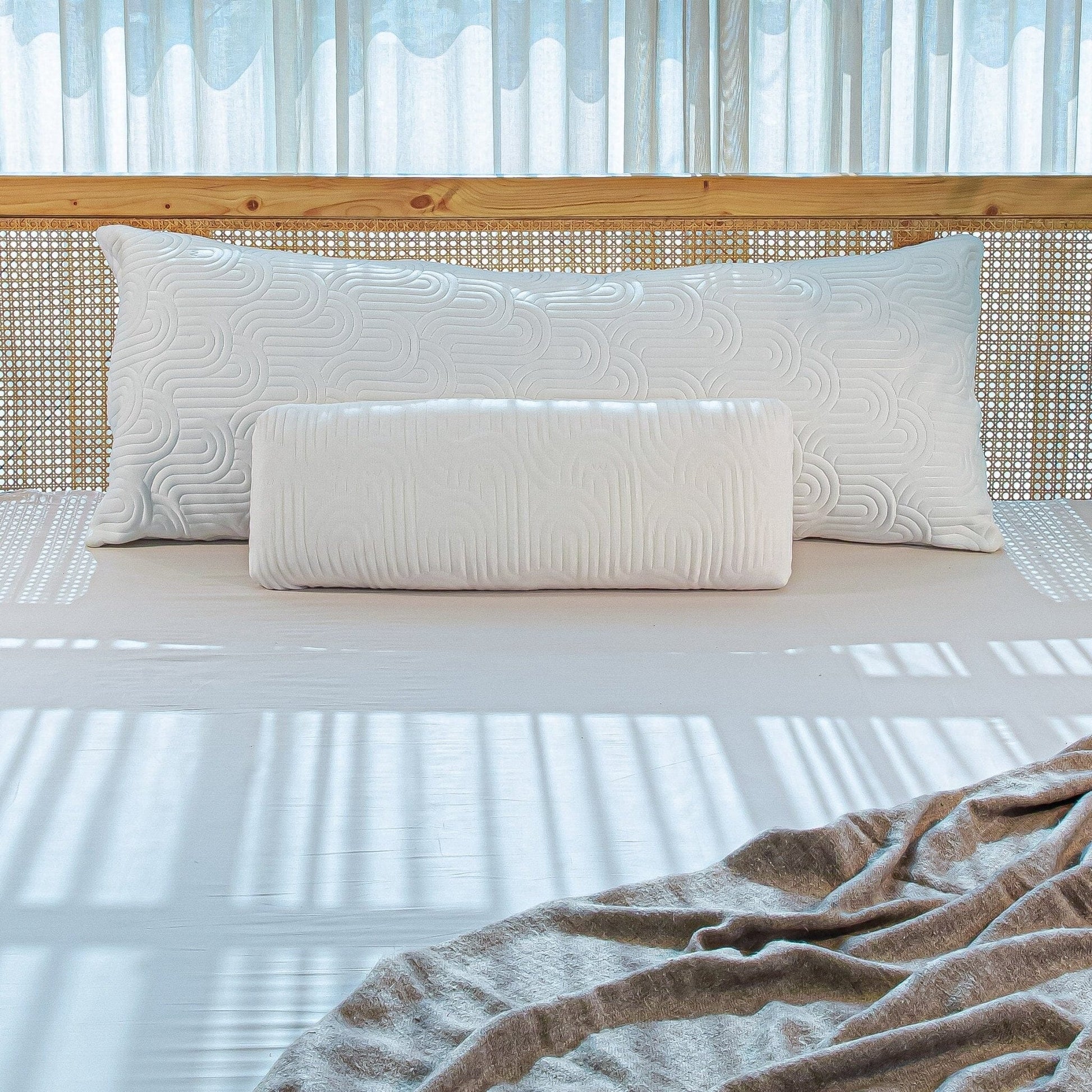Comfy Nest Full Body Pillow Body Pillow The White Willow Creamy Calm 
